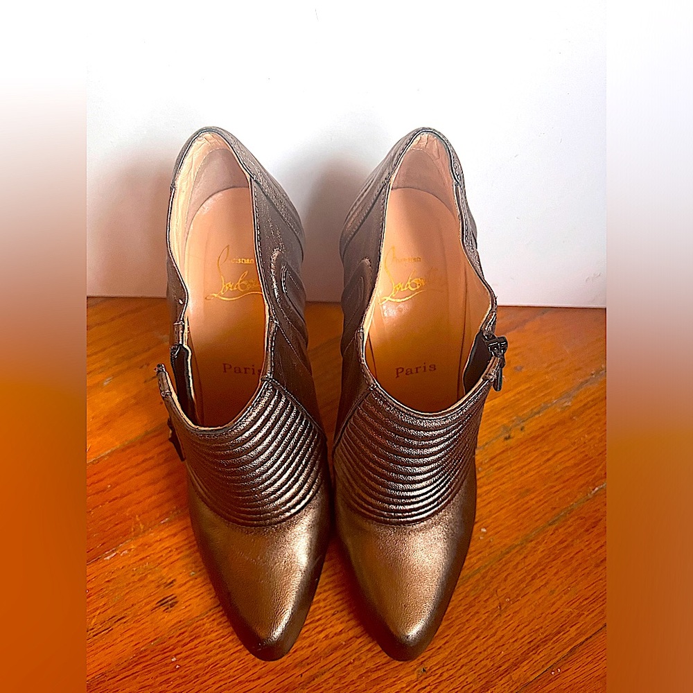 Vintage Christian Louboutin size 40.